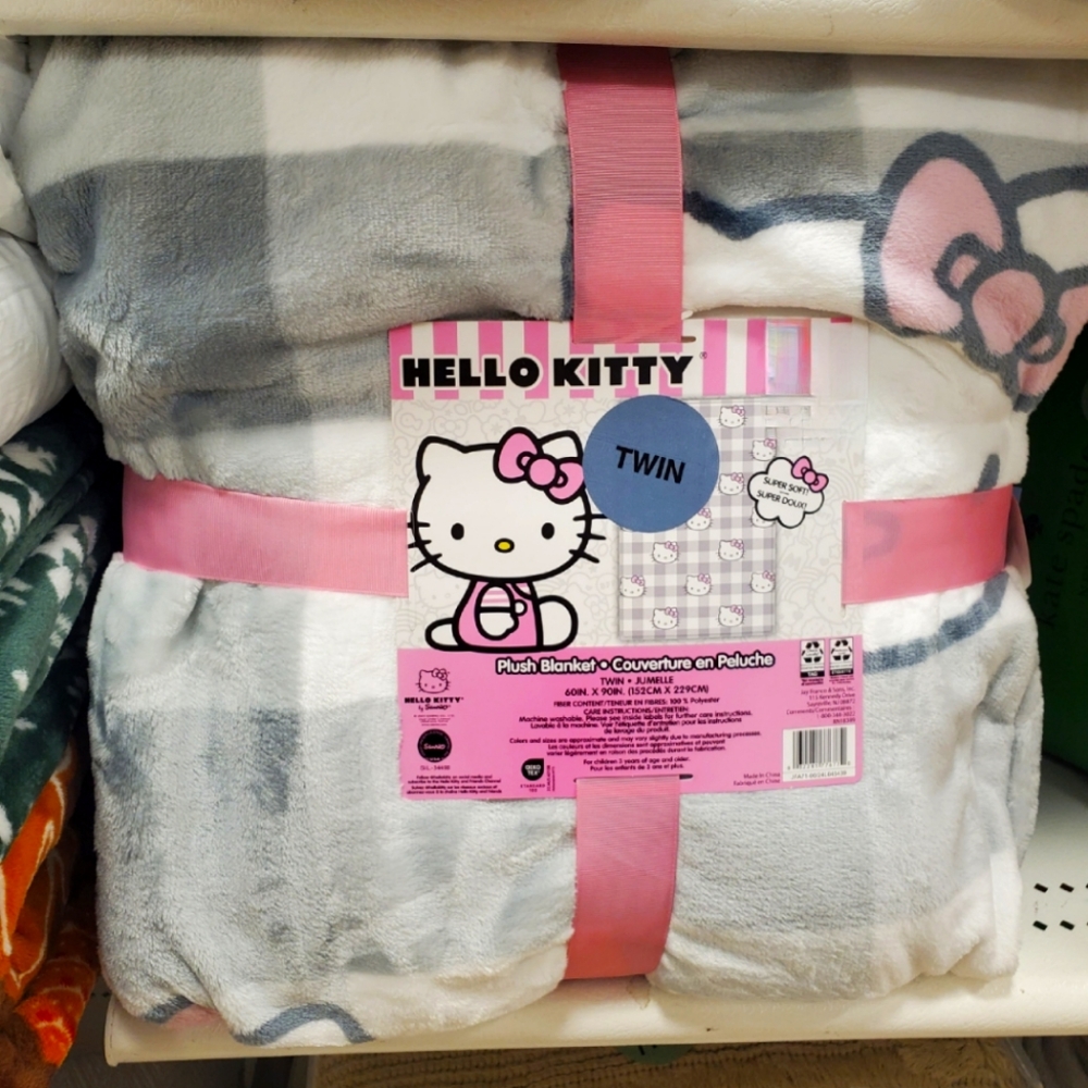 Hello Kitty Plush Blanket
